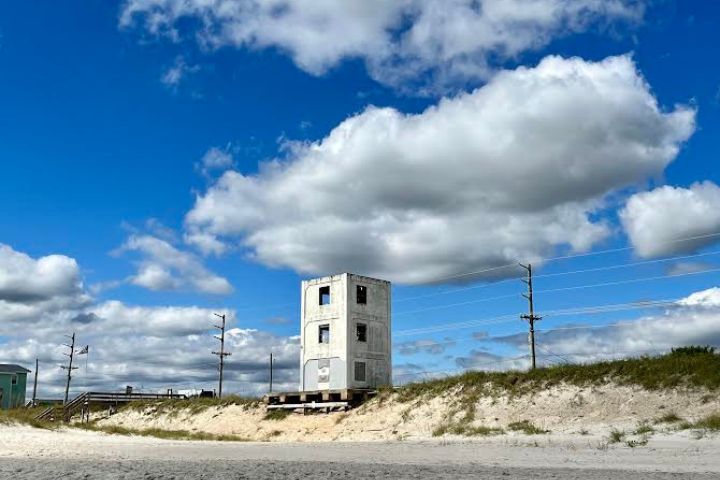 Special Property Wells Beach Paradise- Take 15% off any open week in April and May 2026 AND get free POOL HEAT! 